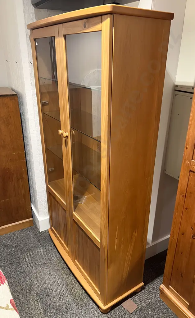 Modern Glazed Door Cabinet Image 1++