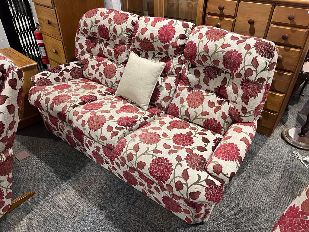 Modern Upholstered Three Piece Lounge Suite Image 1++
