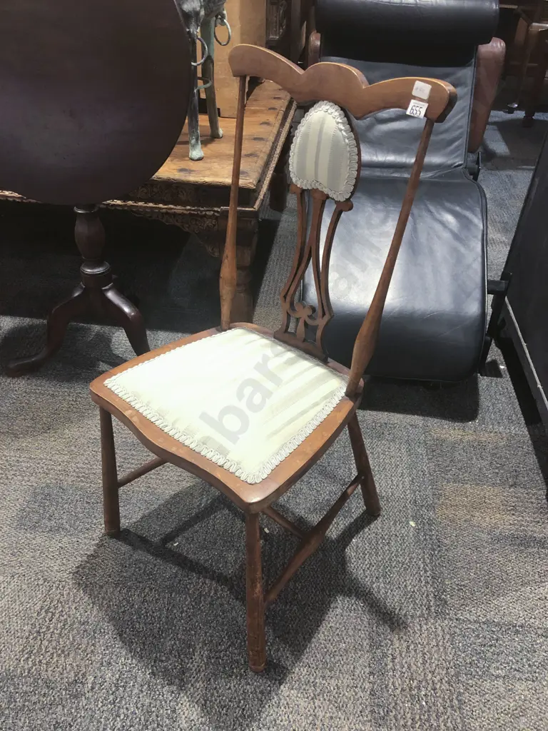 Upholstered Side Chair Image 1++
