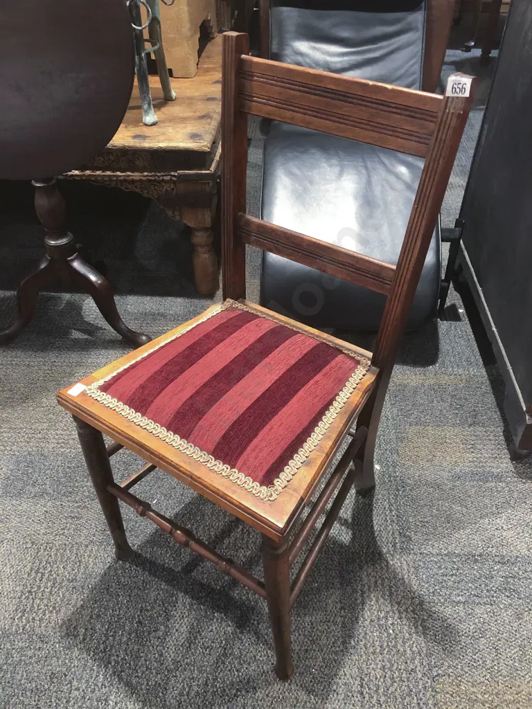 Mahogany Side Chair Image 1++
