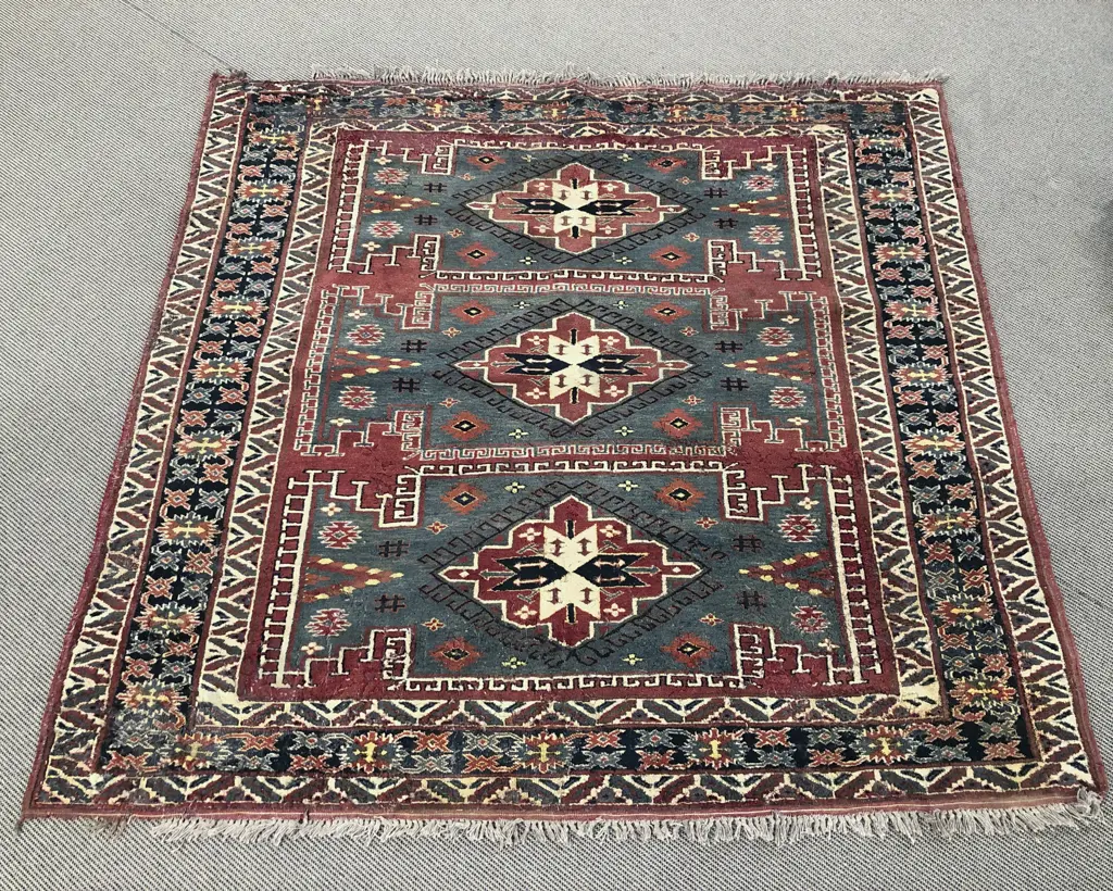 Persian Floor Rug Image 1++