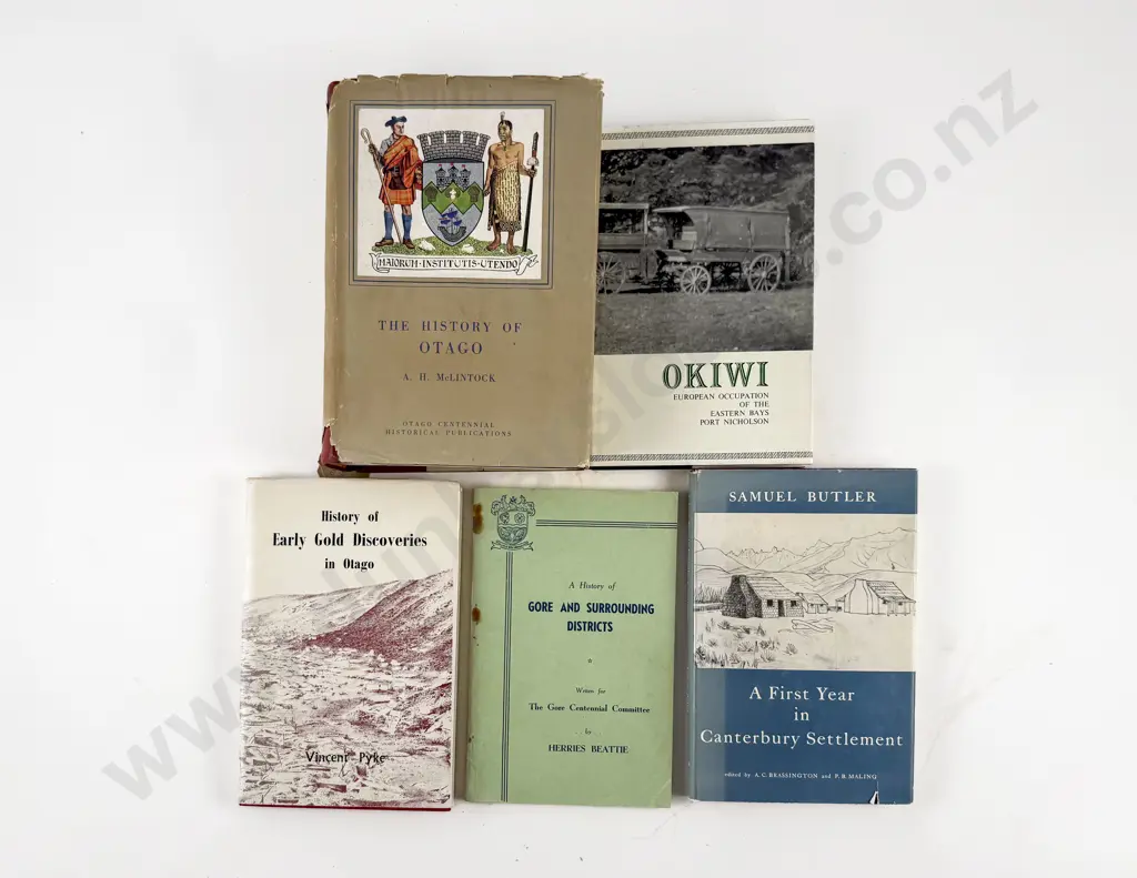 5 NZ Topographical Volumes Image 1++