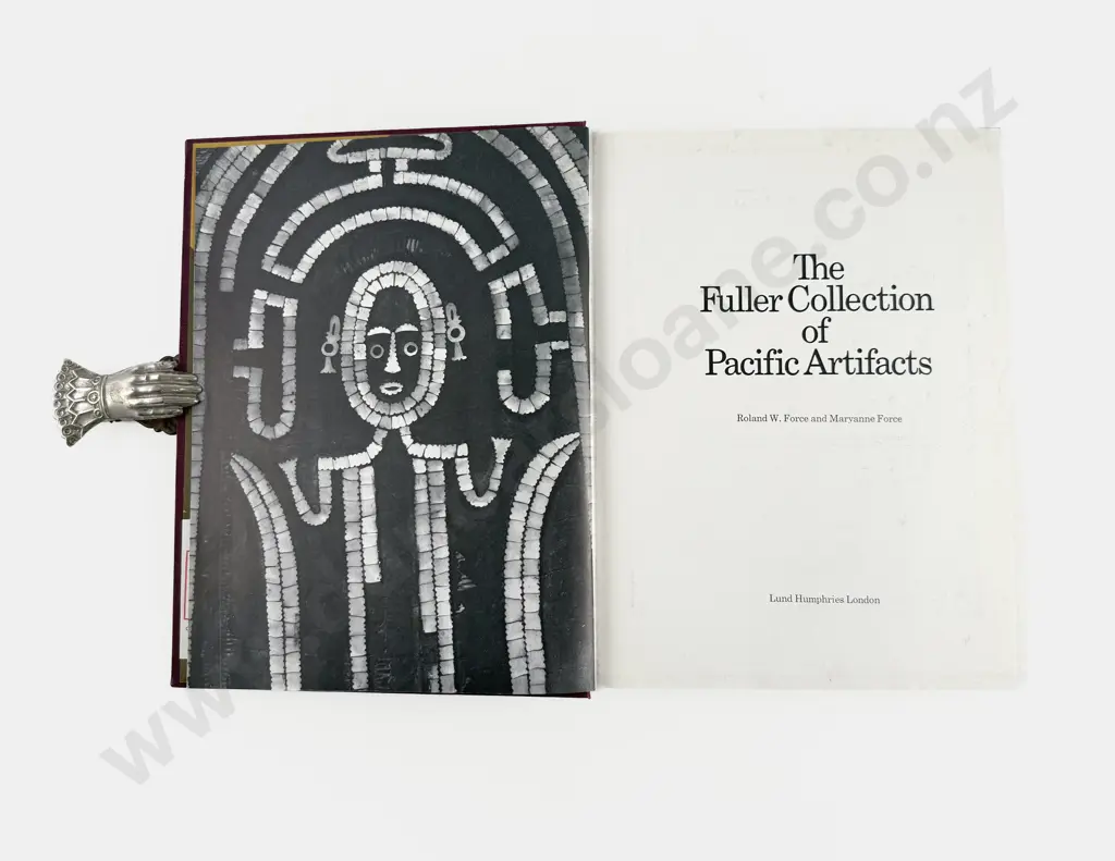 3 Pacific Art Related Volumes Image 1++