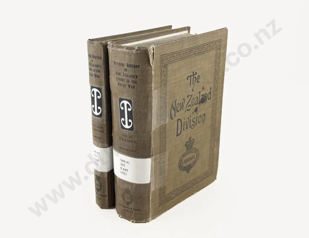 Powles Lieutenant-Colonel C Guy - The New Zealanders in Sinai and Palestine Image 1++