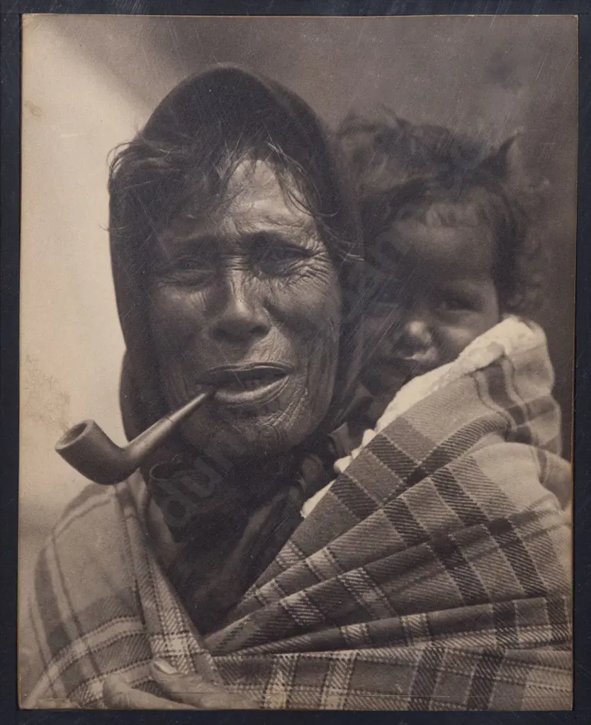 Albumen Photo Of Heni Ngoi Pawhatai & Mehon Taiapa by Charles Troughton Clarke Image 1++