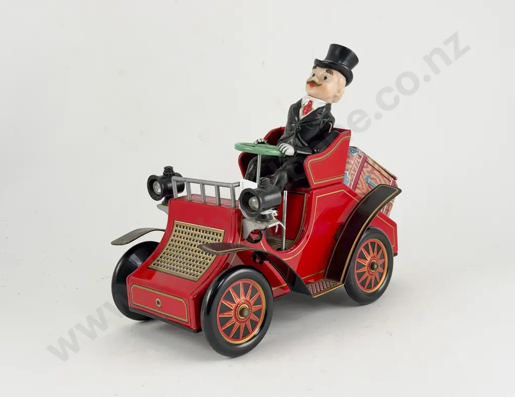 Modern Toys (Nomura) Made in Japan Tinplate Antique Car Image 1++
