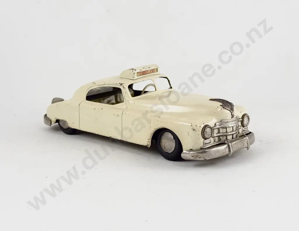 Arnold Tinplate Candidate Ambulance Image 1++