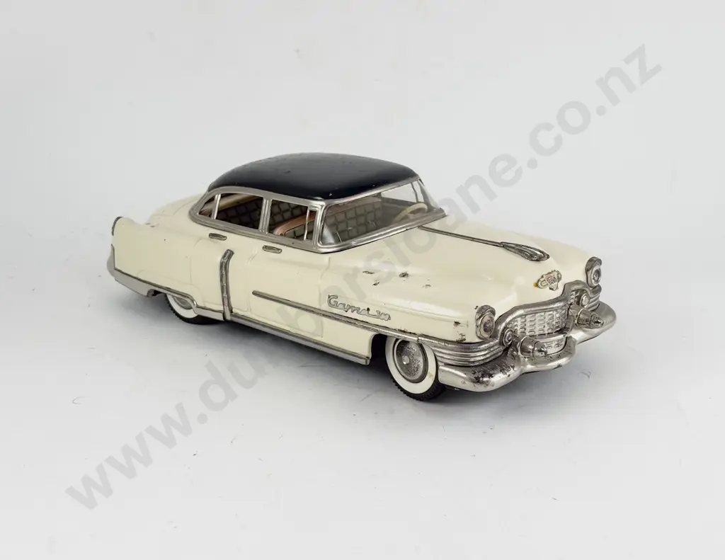 Gama (Germany) Tinplate Cadillac 4-door Sedan Image 1++