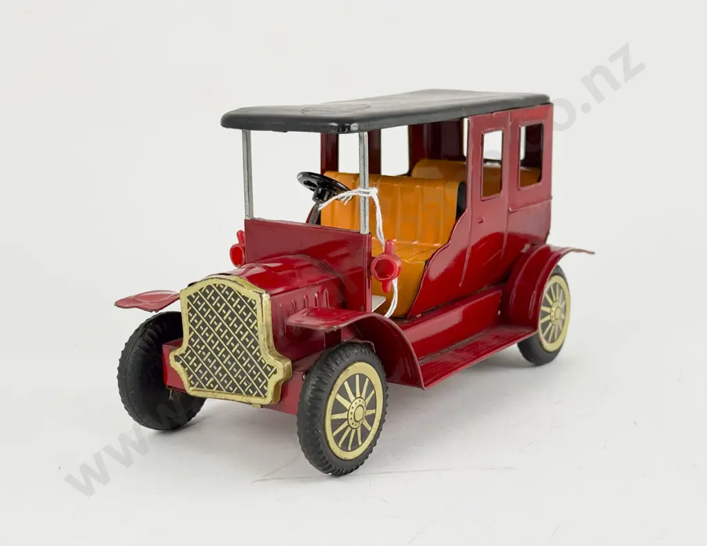 Made in Japan Tinplate Vintage Car Image 1++