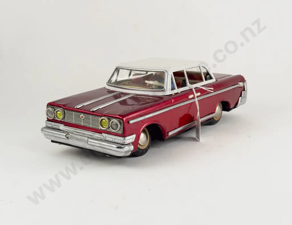 China ME-728 Tinplate Sedan with Driver Image 1++