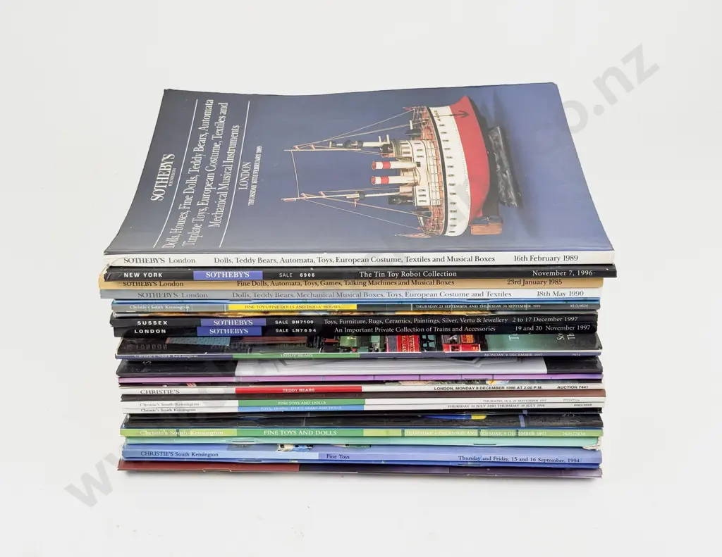 Small Qty Vintage Sotheby's Christies and other Auction House Toy Catalogues Image 1++