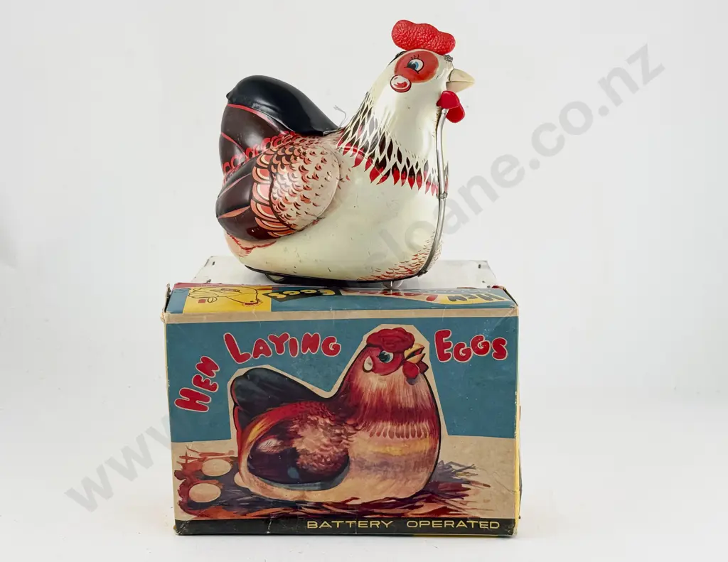 Boxed China ME610 Tinplate Hen Laying Eggs Image 1++
