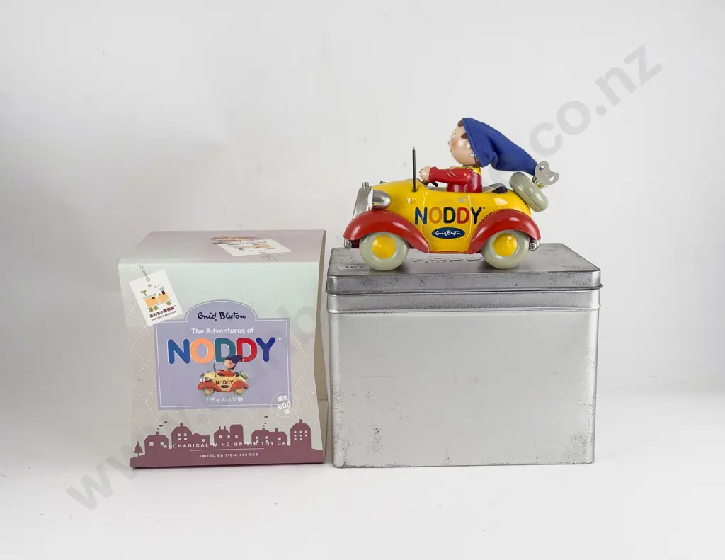 Boxed The Toys Museum Singapore Tinplate Naughty Noddy Toy Car Limited Edition to 600 Image 1++
