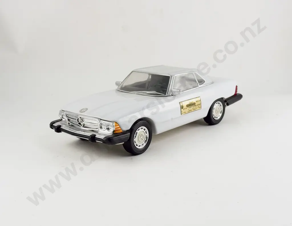 1974 Jim Beam Mercedes 450SL Decanter (seal broken) Image 1++