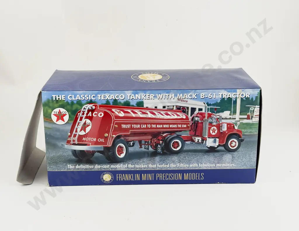 Boxed Franklin Mint The Classic Texaco Tanker with Mack B-61 Tractor Image 1++
