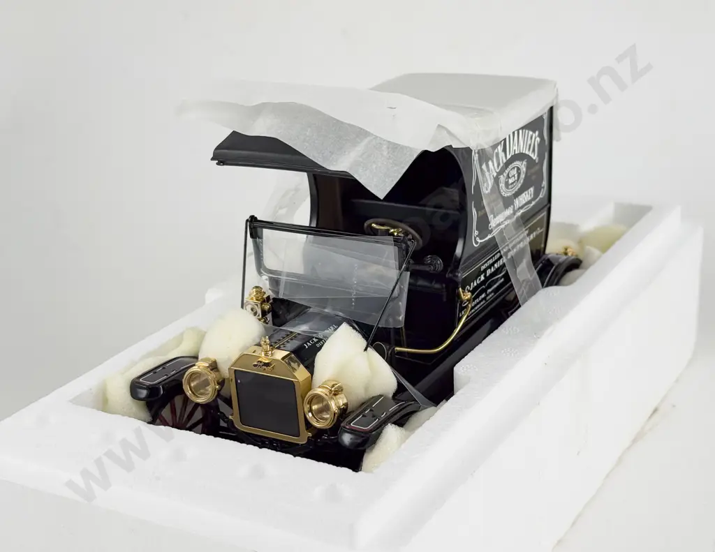 Boxed Franklin Mint 1913 Ford Model T Delivery Jack Daniels Image 1++
