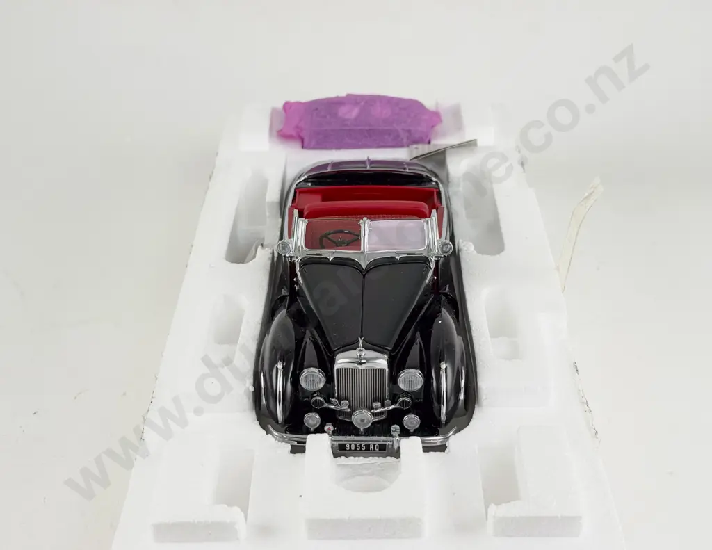 Boxed Franklin Mint 1947 Bentley Image 1++
