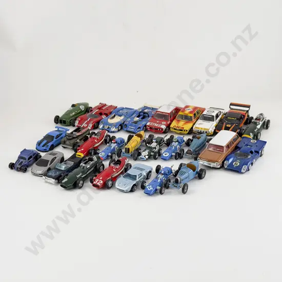 Qty Unboxed Various Manufacture Diecast Models (good condition)
