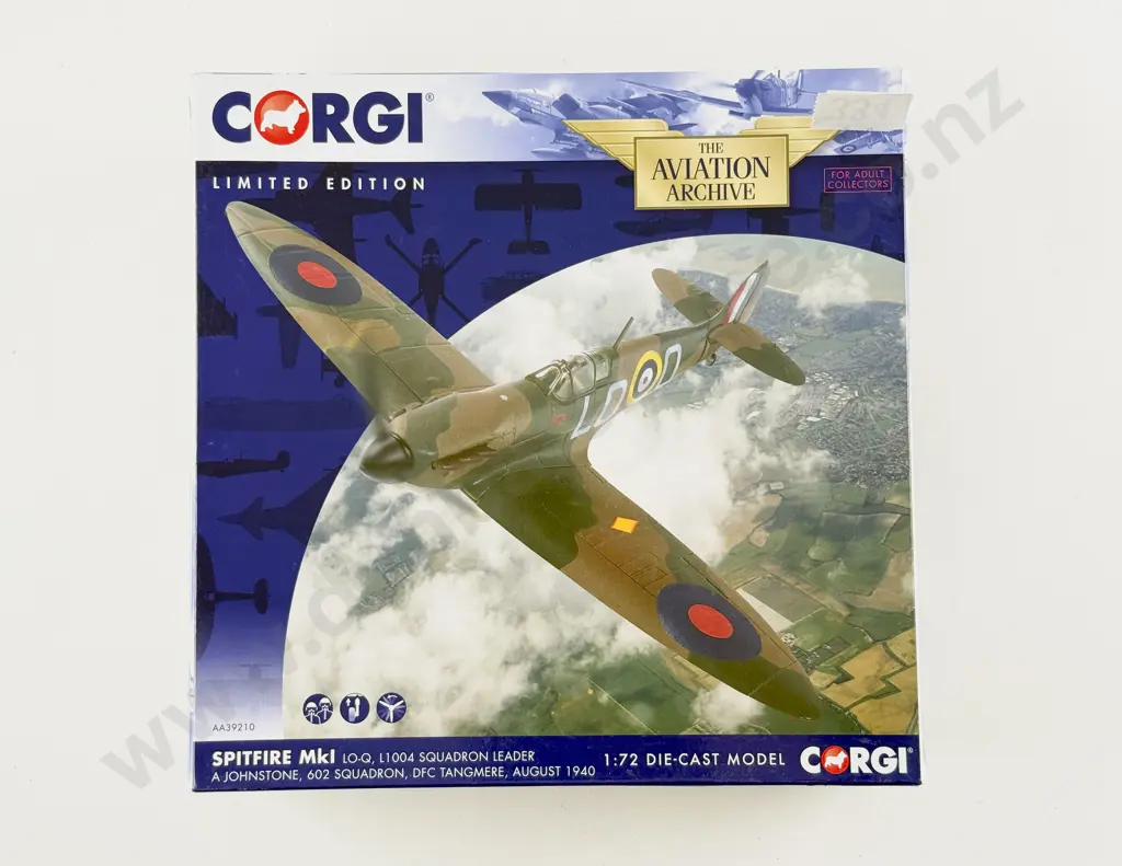 Boxed Corgi Aviation Archive AA39210 Spitfire MkI Ltd Ed 685 of 1500 Image 1++