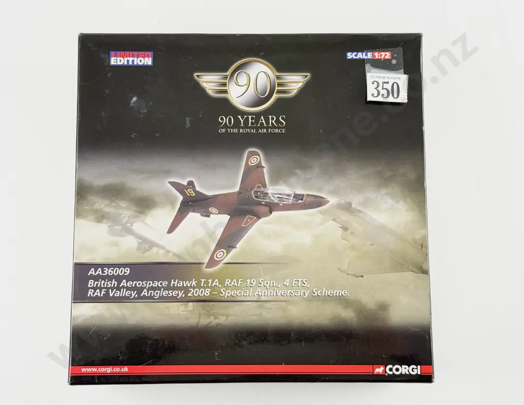 Boxed Corgi Aviation Archive AA36009 British Aerospace Hawk T.1A Ltd Ed 1037 of 1600 Image 1++