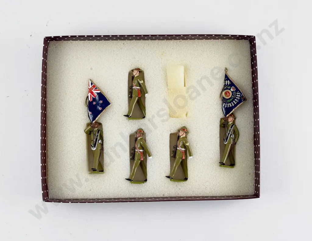 Imperial Productions NZ No8 1st Battalion Royal NZ Infantry Regiment Colour Party 5pces Image 1++