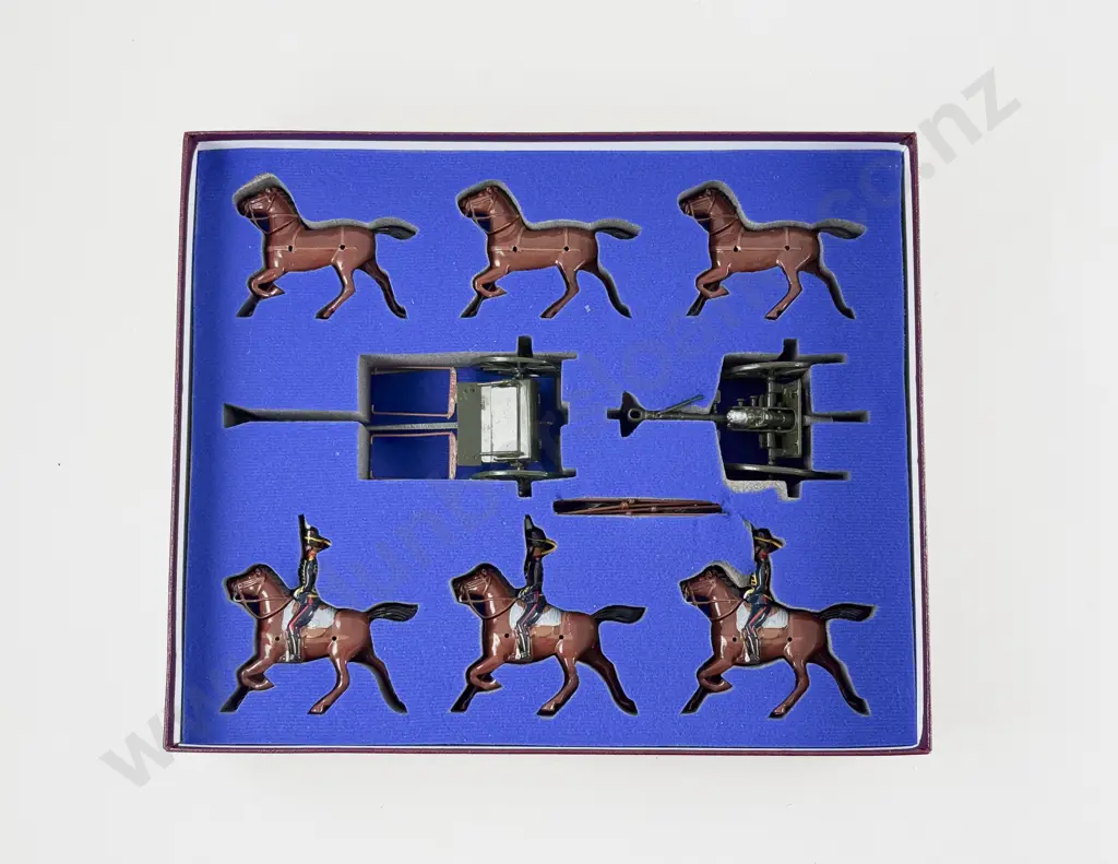 Boxed Britains No8825 Gun Team Royal Horse Artillery King's Troop Image 1++