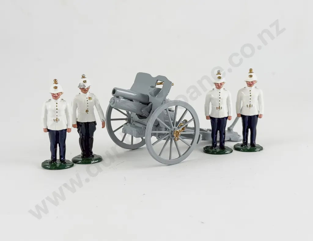 Boxed Britains No8914 Premier Series4.5 Howitzer with 4-man Royal Artillery Crew Foreign Service Review Order Image 1++