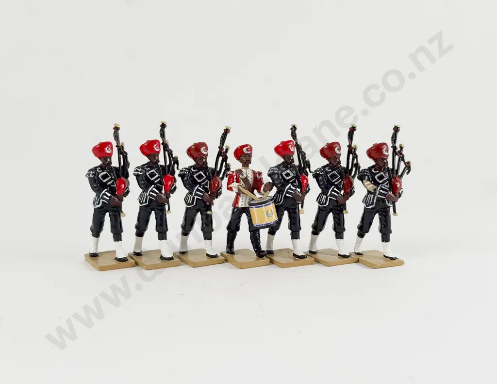 Britains Unboxed The Delhi Durbar Range Series 17th Loyal Purbiahs Loose 6 Pipers & Drummer Image 1++