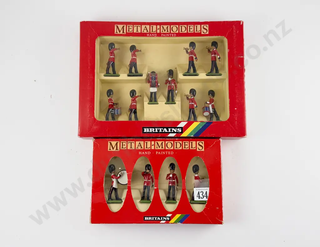 Boxed Britains 7206 7210 Image 1++