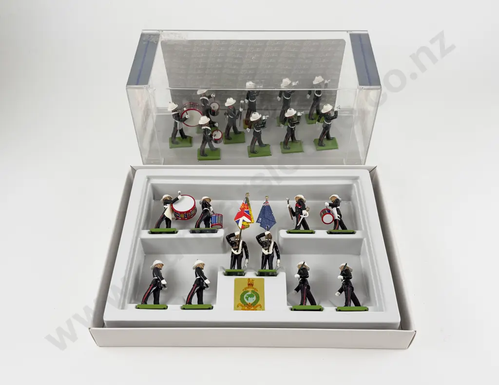 Boxed Britains Pageantry Heritage Collection The Royal Marines and 5804 Royal Marines Colour Party Image 1++