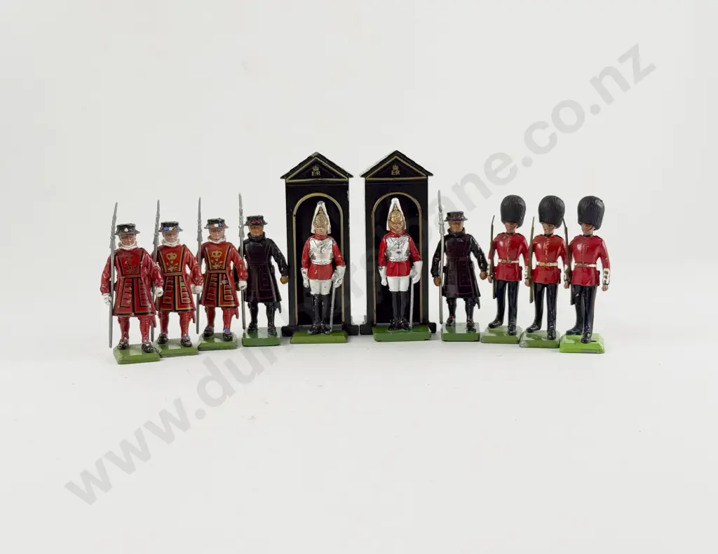 Unboxed Britains Five Beefeaters Two Sentry Boxes Two Life Guards and Three Scots Guards Image 1++