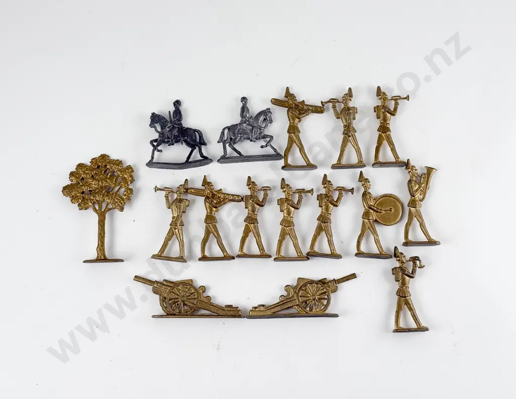 WWI Period German Semi-Flat Soldier Band Painted Gold (14) and two other pieces Image 1++