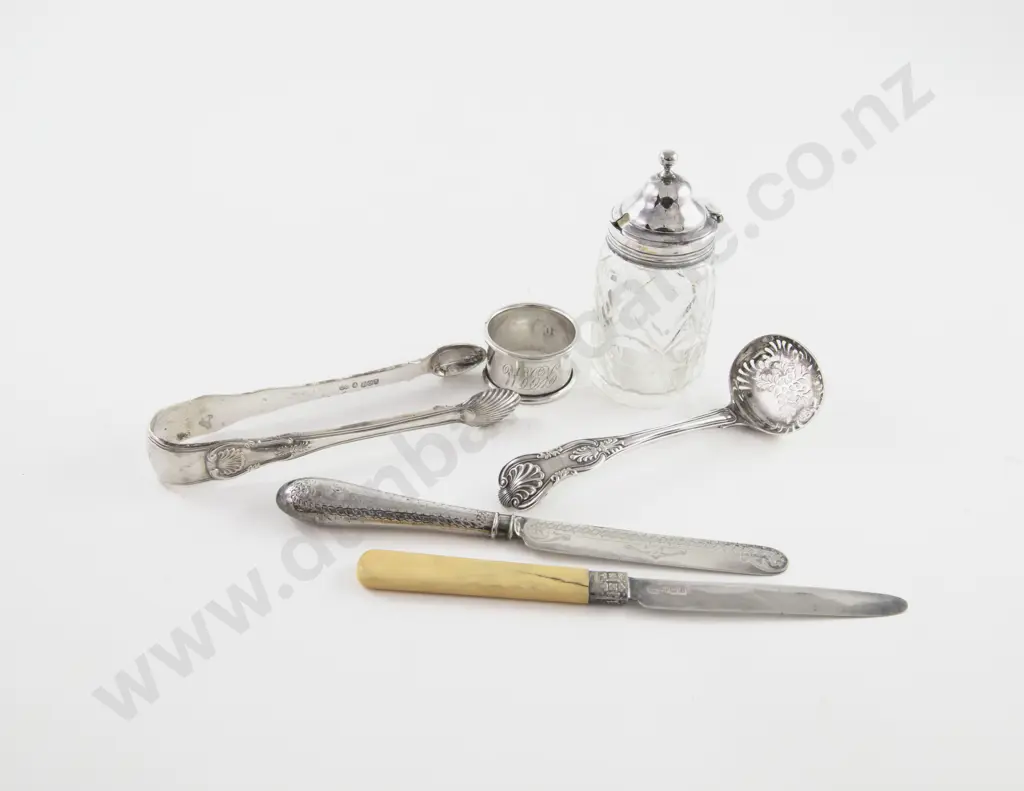 Vict S/S Kings Pattern Sifter Spoon Image 1++