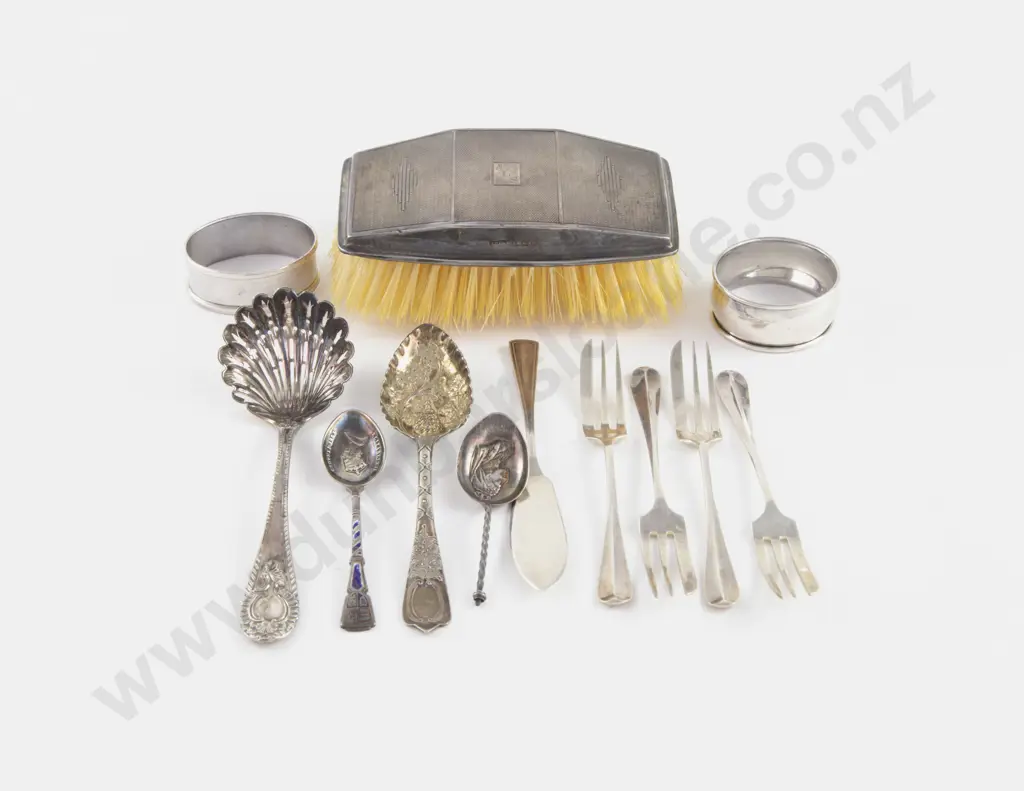 Small Group Of Mixed S/S Cutlery Image 1++
