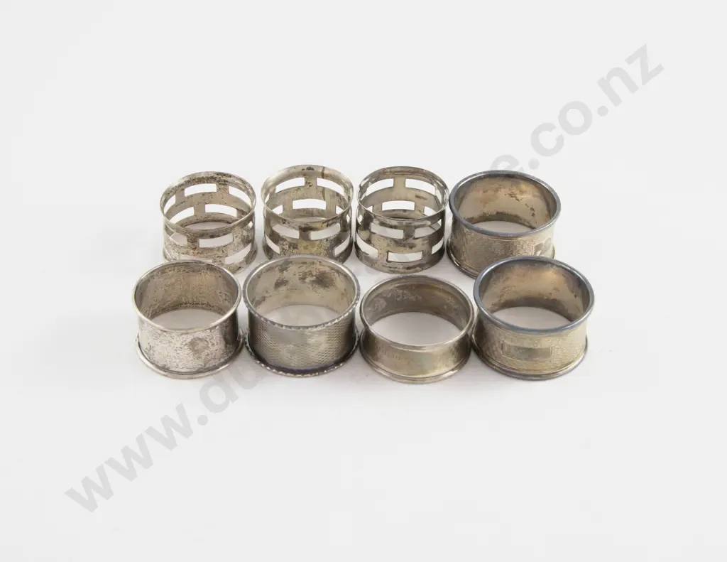 8 S/S Napkin Rings Image 1++