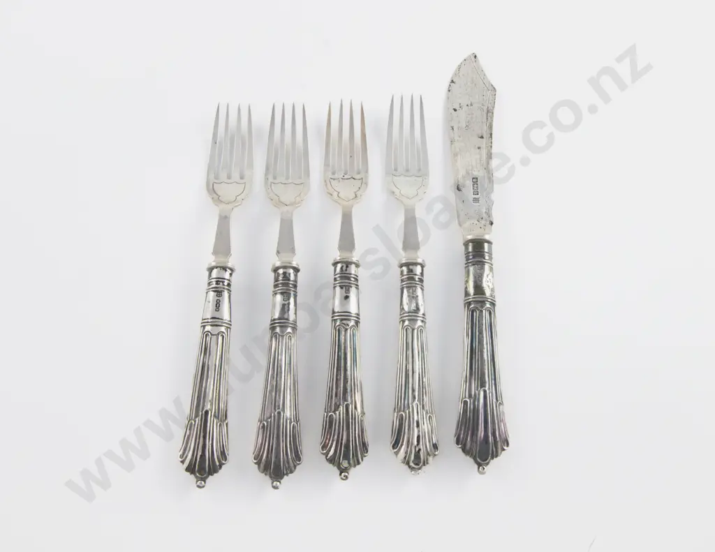 4 Edw VII S/S Fish Forks & 1 Knife Image 1++