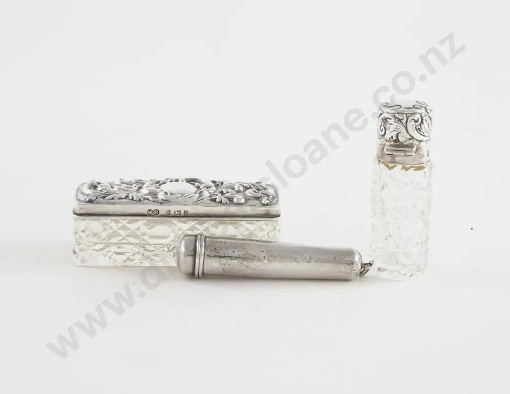 Geo V S/S Needle Case Image 1++
