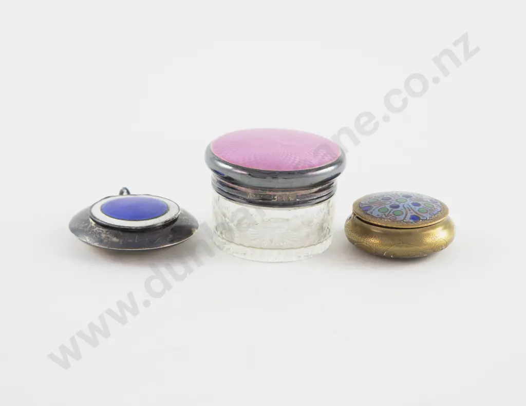 Geo V S/S & Guilloche Enamel Compact Image 1++