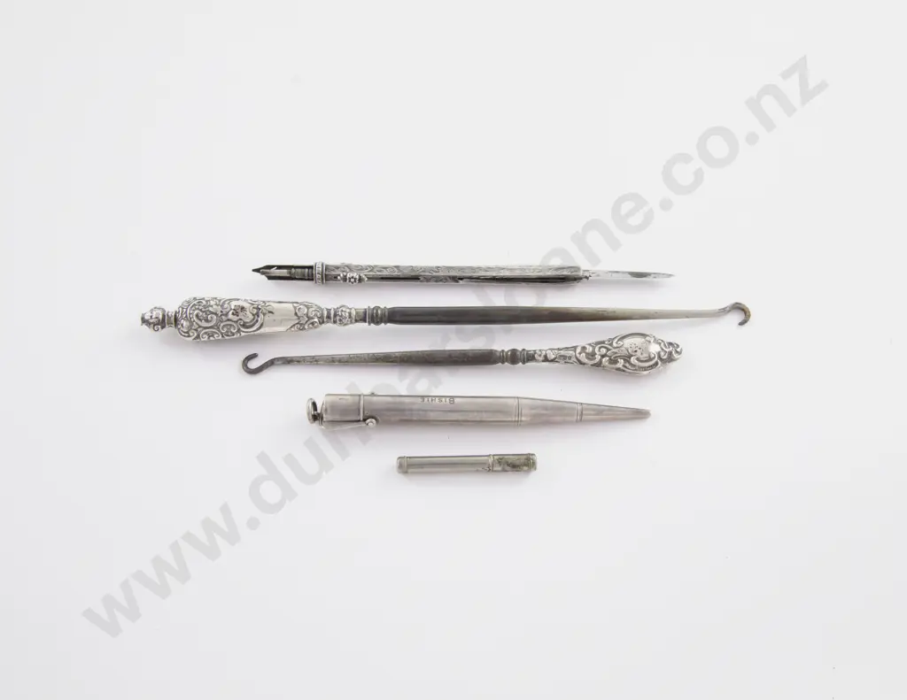 3 S/S Propelling Pencils & 2 S/S Handled Button Hooks Image 1++
