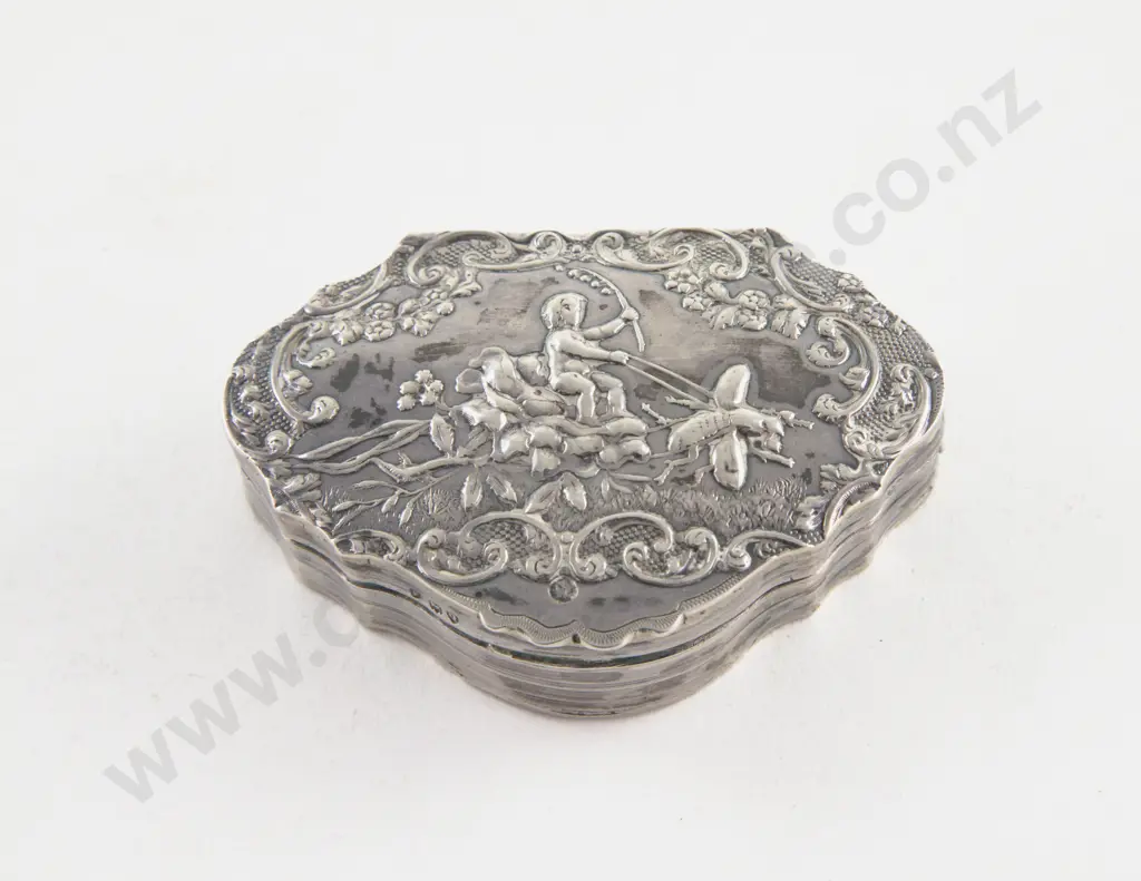 Victorian S/S Foreign Import (Dutch) Ornately Embossed Snuff/Trinket Box Image 1++