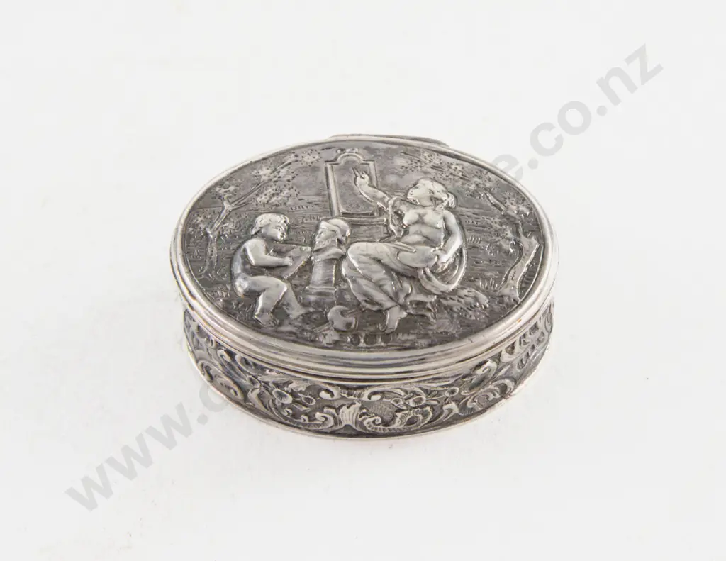 Victorian S/S Foreign Import (Dutch) Ornately Embossed Snuff Box Image 1++