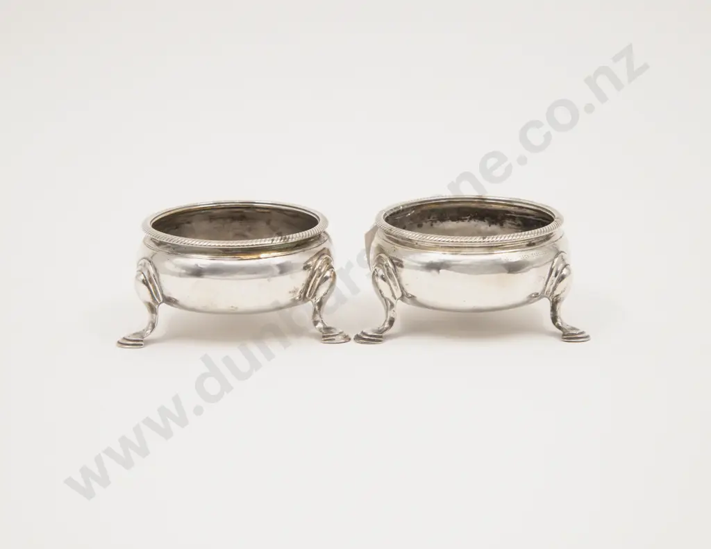 Pair Geo III S/S Circular Salts Image 1++