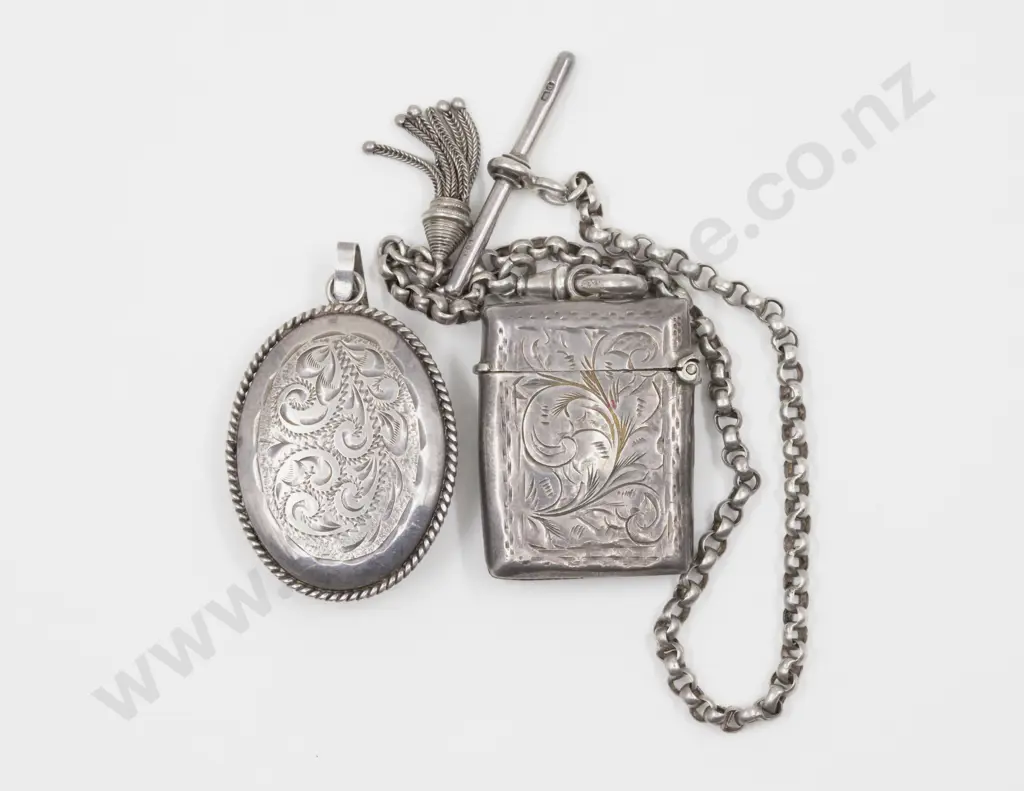 S/S Engraved Vesta Case Image 1++
