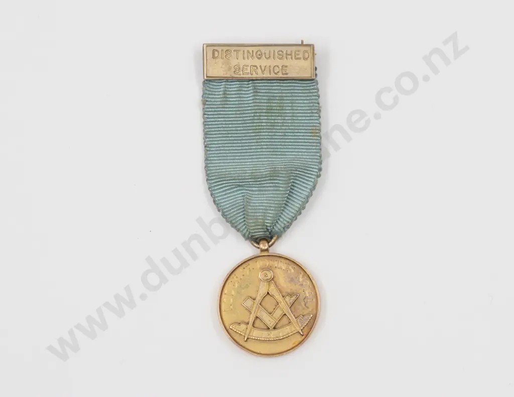 Original Cased 9ct Medallion Lodge St Johns No141 for Distinguished Service 1951 Image 1++