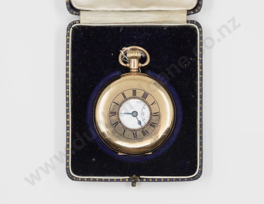 9ct Half Hunter Cased Lever Wind Pocket Watch Image 1++