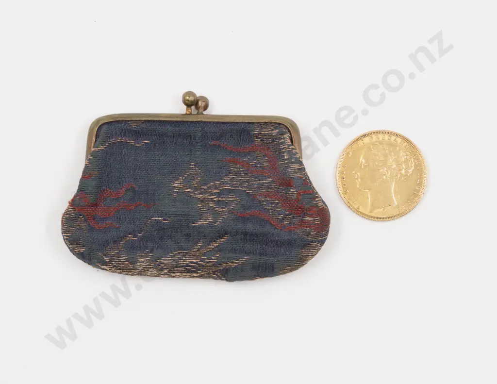 1876 Full Gold Sovereign Image 1++