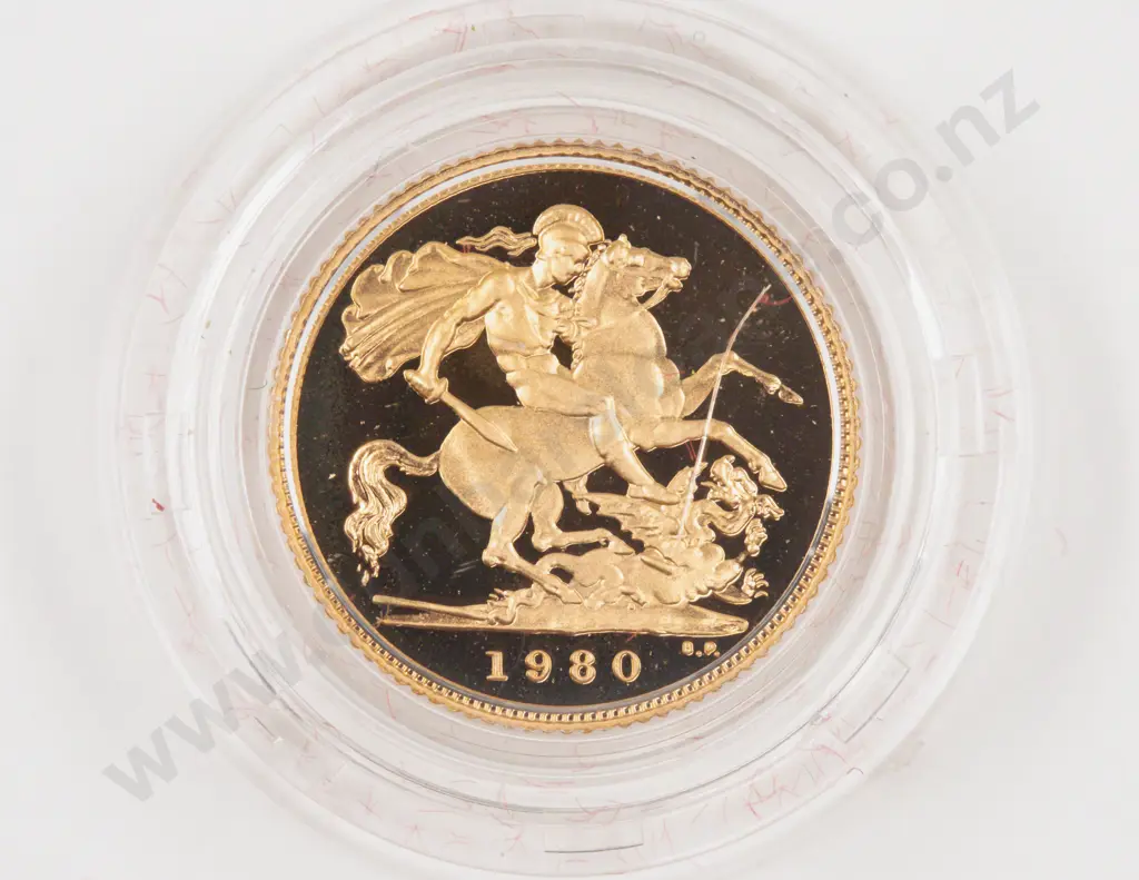 EIIR 1980 Proof Gold Half Sovereign Royal Mint Image 1++