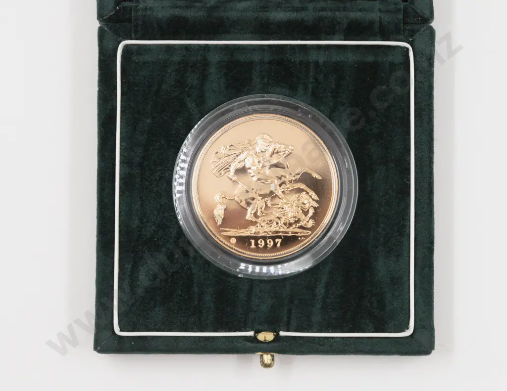 EIIR 1997 Five Pounds Brilliant Unc Gold Coin Royal Mint #0505 Image 1++