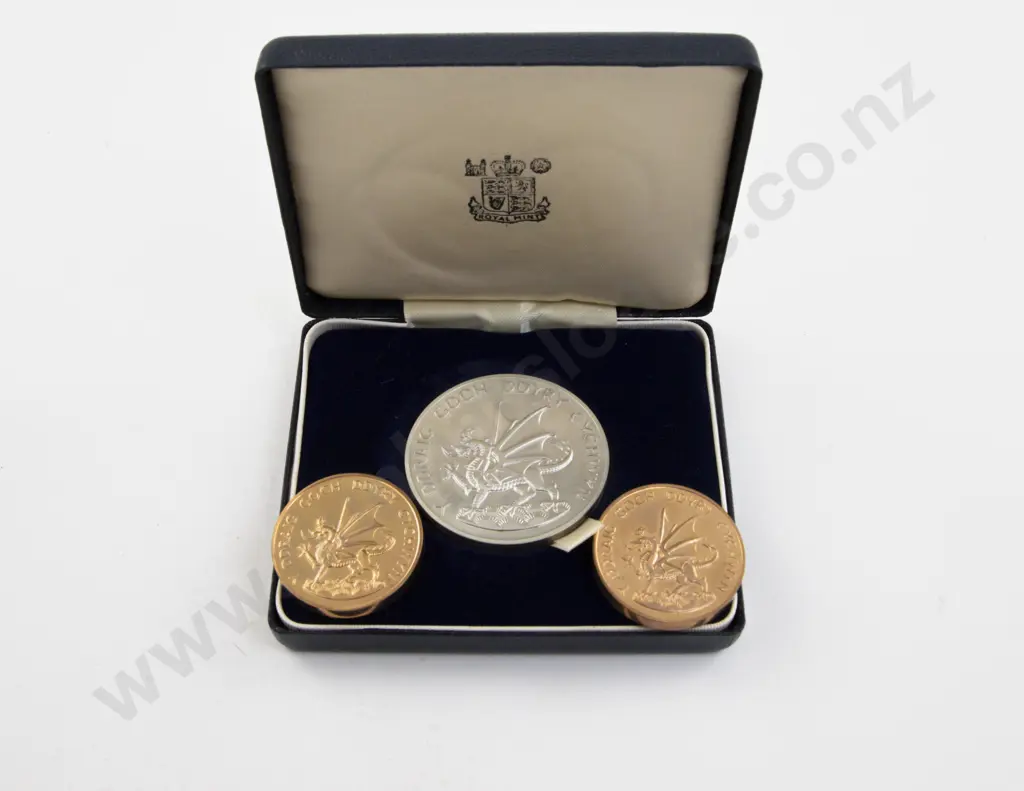 1969 Prince of Wales Investiture Silver Medal and Two Gilt Medals Image 1++