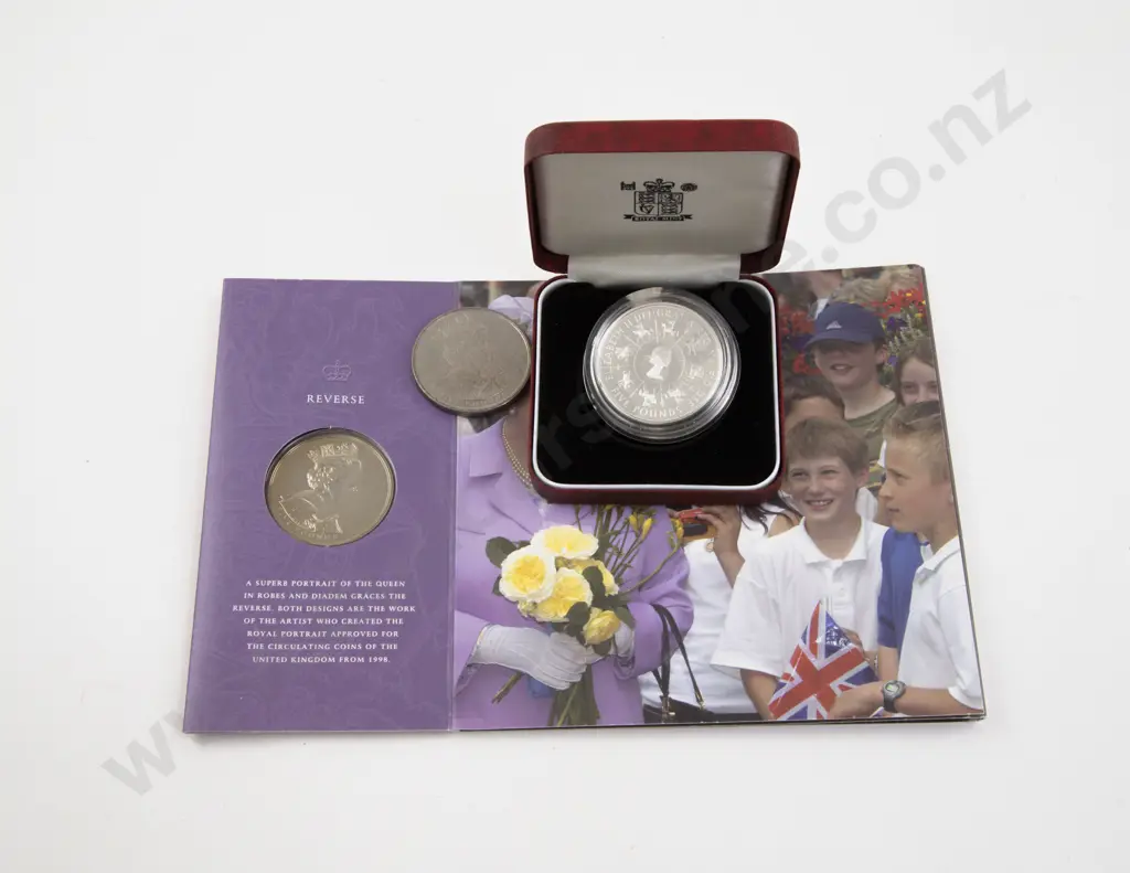 Royal Mint 2002 5 Pounds Unc Silver Proof and Two Others Image 1++